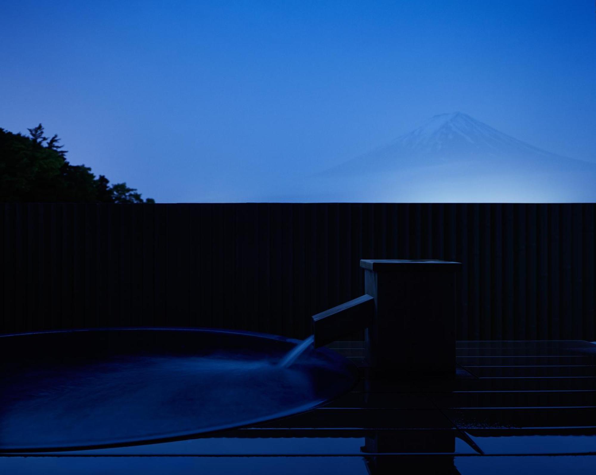 Fujikawaguchiko Onsen Konanso Hotel Quarto foto Mount Fuji from the hotel