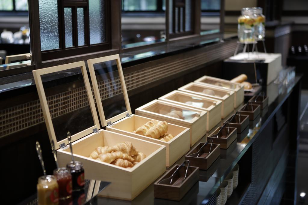 Fujikawaguchiko Onsen Konanso Hotel Exterior foto A selection of dim sum at a dim sum restaurant in Hong Kong